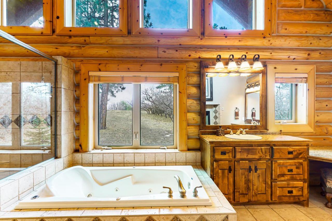 Black Bear Pagosa Springs Exterior foto